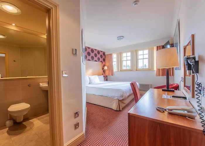 Metropole Hotel And Spa